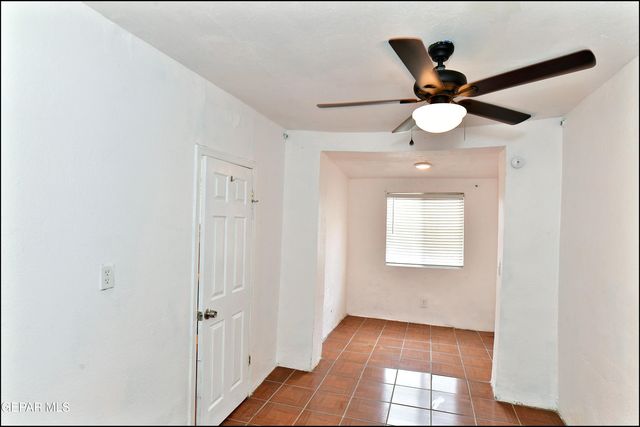 1910 Olive Avenue A, El Paso, TX 79901