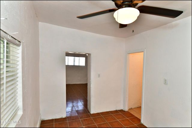 1910 Olive Avenue A, El Paso, TX 79901