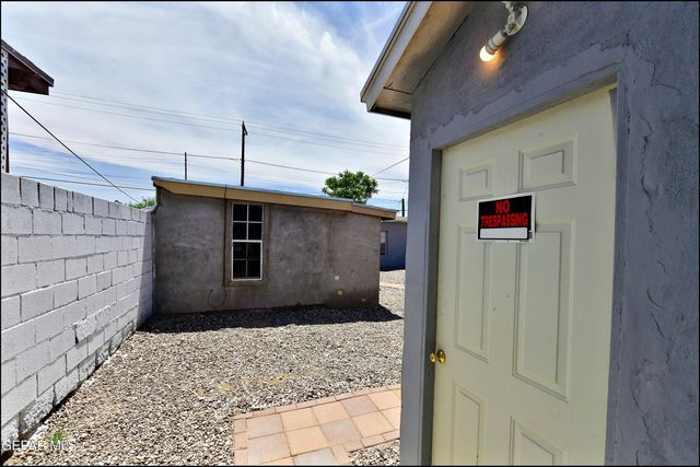 1910 Olive Avenue A, El Paso, TX 79901