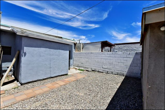 1910 Olive Avenue A, El Paso, TX 79901
