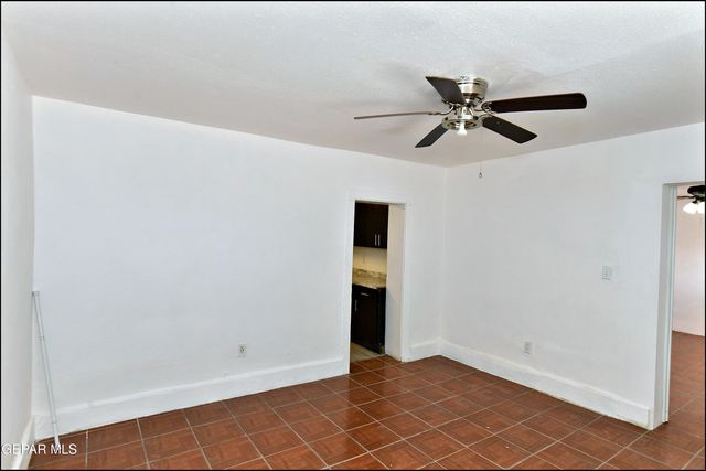 1910 Olive Avenue A, El Paso, TX 79901