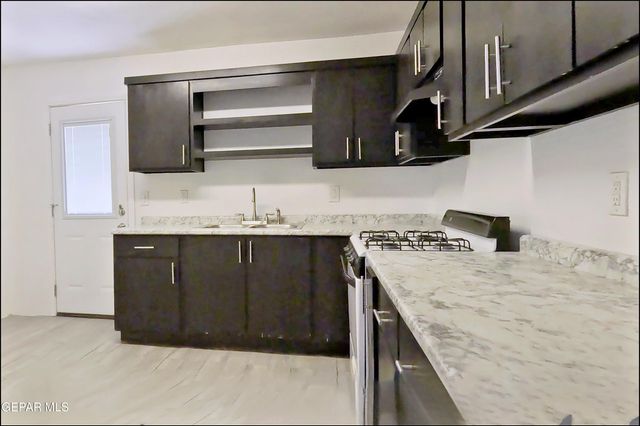 1910 Olive Avenue A, El Paso, TX 79901