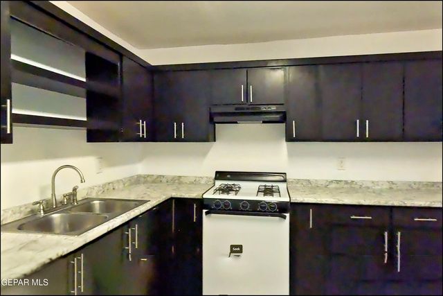 1910 Olive Avenue A, El Paso, TX 79901