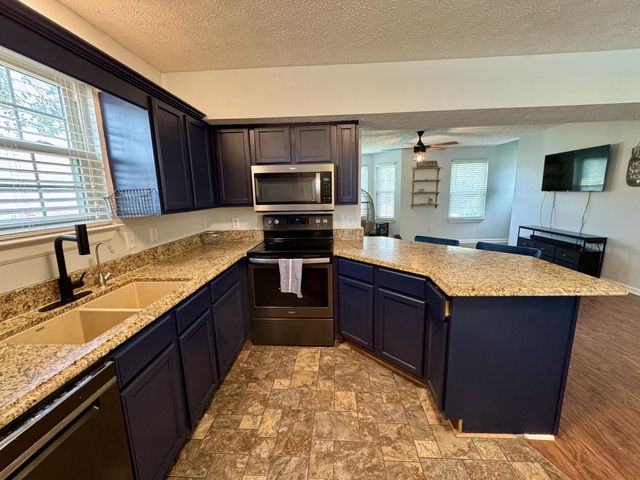 200 Westlynn Dr, Lebanon, TN 37087