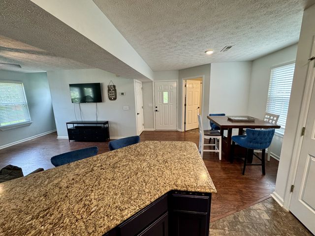 200 Westlynn Dr, Lebanon, TN 37087