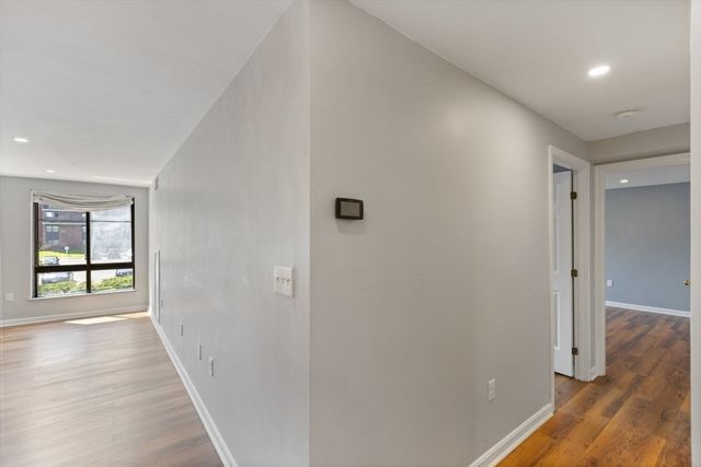 100 Ledgewood Dr 410, Stoneham, MA 02180