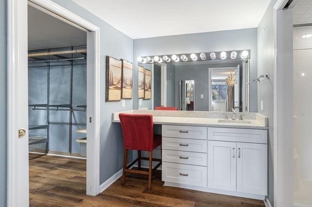 100 Ledgewood Dr 410, Stoneham, MA 02180