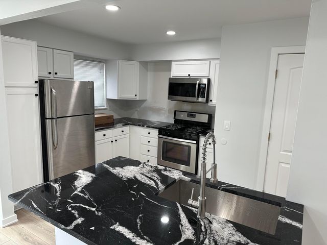 6144 Stornoway Drive S, Bldg 16, Columbus, OH 43213