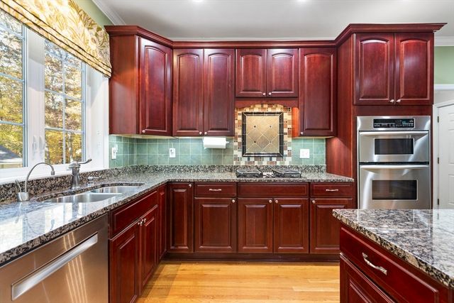 16 Hilltop Dr, Douglas, MA 01516