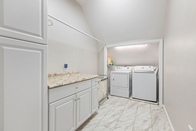 16 Hilltop Dr, Douglas, MA 01516