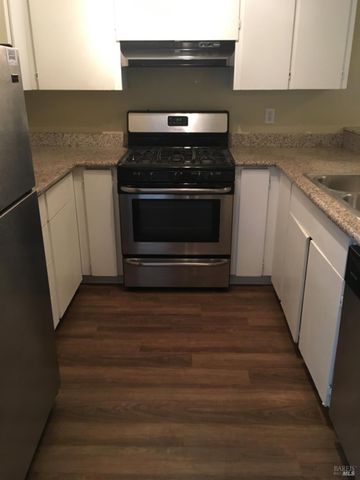 7643 Camino Colegio, Rohnert Park, CA 94928