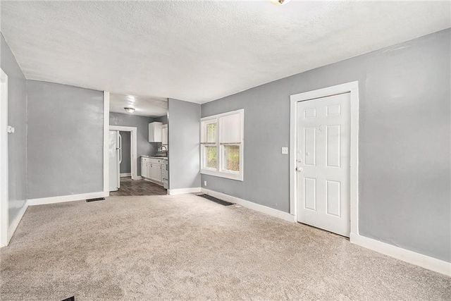 3044 E 60th Street, Kansas City, MO 64130