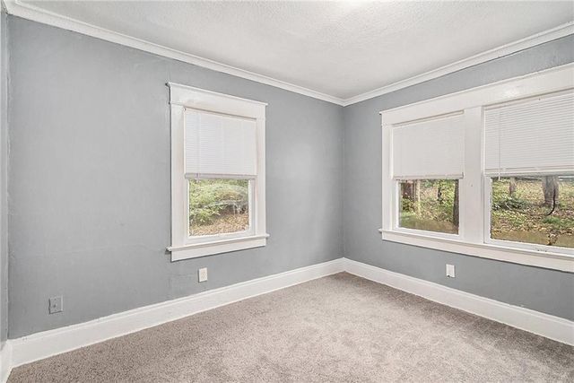 3044 E 60th Street, Kansas City, MO 64130