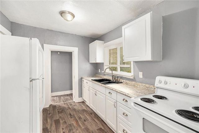 3044 E 60th Street, Kansas City, MO 64130