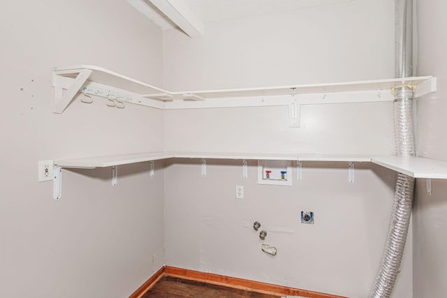 9855 N ROUTE E, Harrisburg, MO 65256