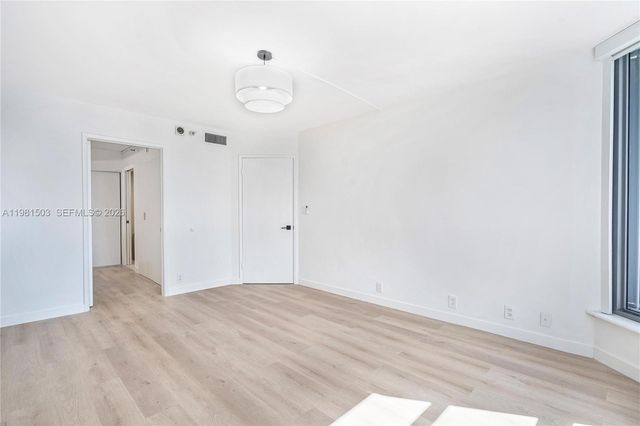 19101 NE 36th Ct 2604, Aventura, FL 33180