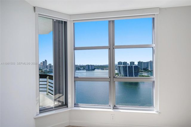 19101 NE 36th Ct 2604, Aventura, FL 33180