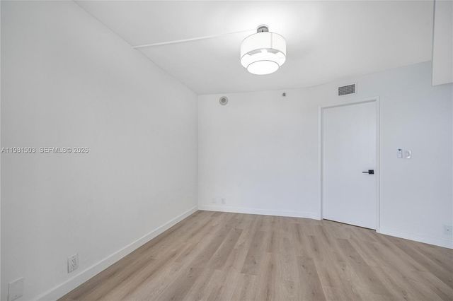 19101 NE 36th Ct 2604, Aventura, FL 33180