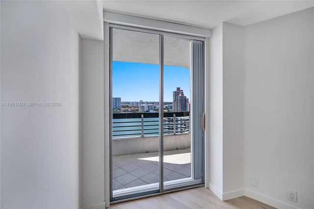 19101 NE 36th Ct 2604, Aventura, FL 33180