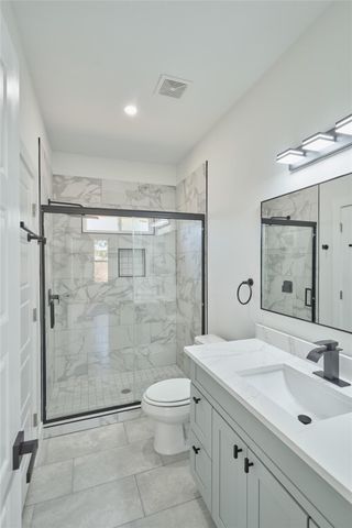 1398 Road 5607, Cleveland, TX 77327