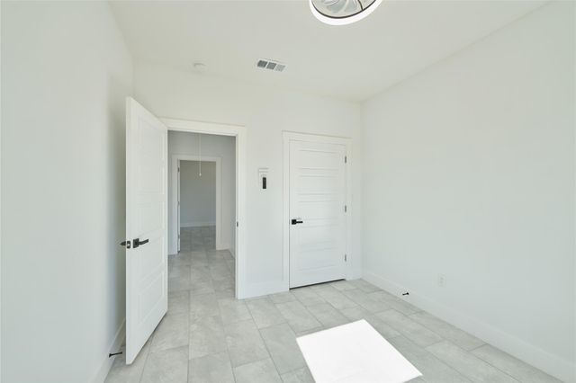 1398 Road 5607, Cleveland, TX 77327