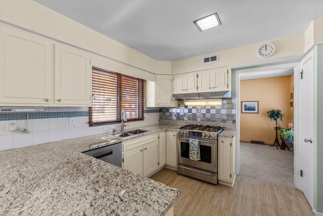 3700 Chowen Curve, Edina, MN 55410