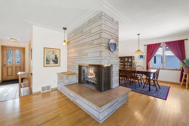 3700 Chowen Curve, Edina, MN 55410