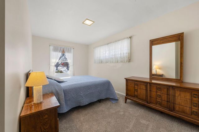 3700 Chowen Curve, Edina, MN 55410