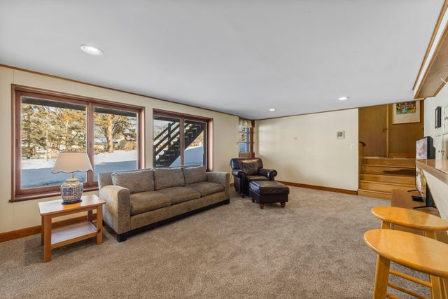 3700 Chowen Curve, Edina, MN 55410