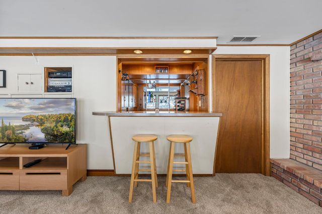 3700 Chowen Curve, Edina, MN 55410