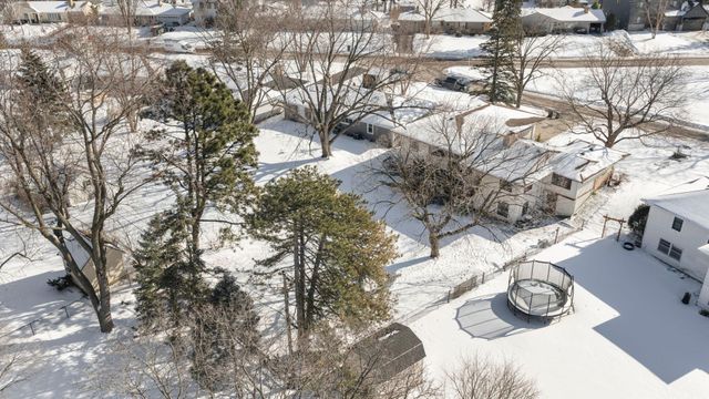 3700 Chowen Curve, Edina, MN 55410