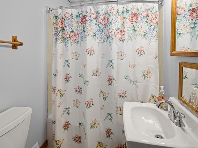 2083 North Avenue, Burlington, VT 05408