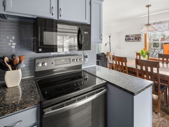 2083 North Avenue, Burlington, VT 05408