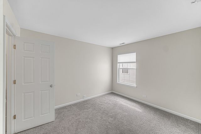 2588 Dickens Court, Aurora, IL 60503