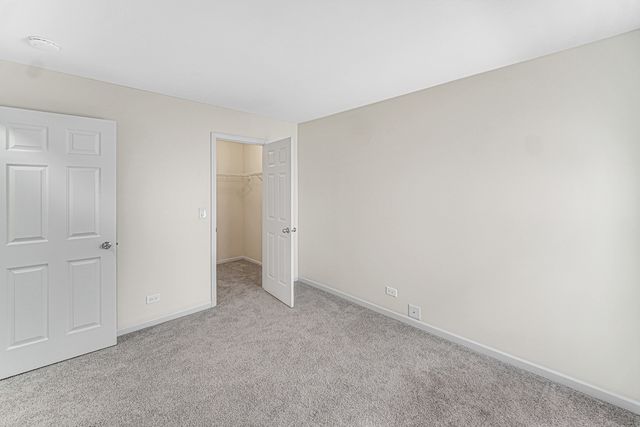 2588 Dickens Court, Aurora, IL 60503