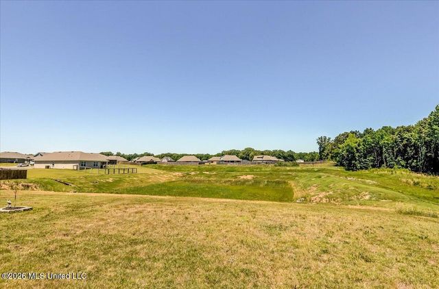 5268 Alpine Drive, Horn Lake, MS 38637