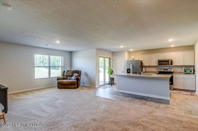 5268 Alpine Drive, Horn Lake, MS 38637