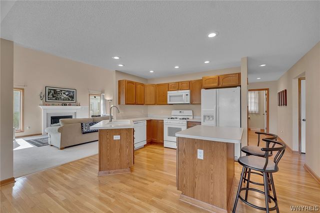 8908 Connemara Lane, Clarence, NY 14032
