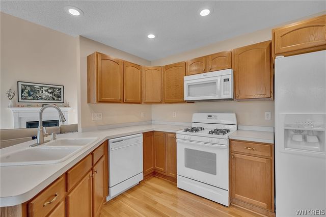 8908 Connemara Lane, Clarence, NY 14032