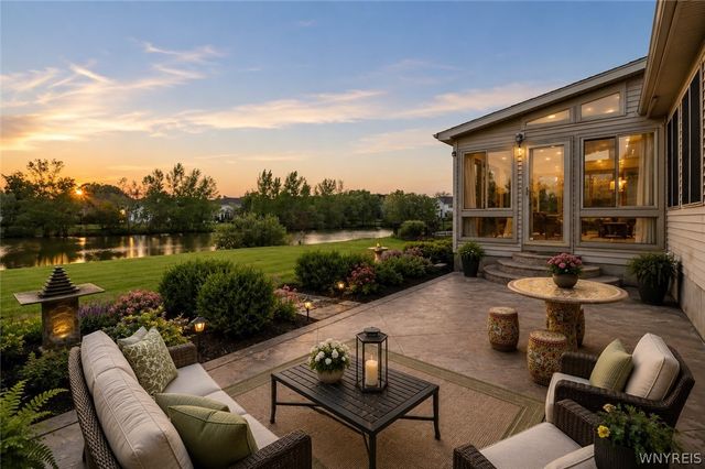 8908 Connemara Lane, Clarence, NY 14032