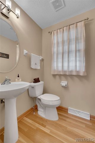 8908 Connemara Lane, Clarence, NY 14032