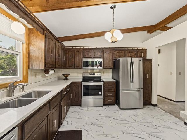 8106 Groveland Road, Mounds View, MN 55112