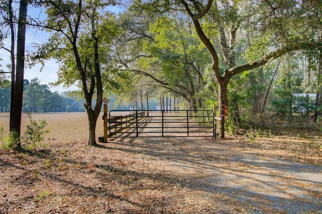 130 Cypress Hill Lane, Moncks Corner, SC 29461