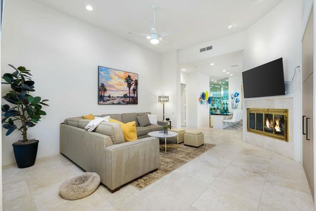 75330 14th Green Drive, Indian Wells, CA 92210