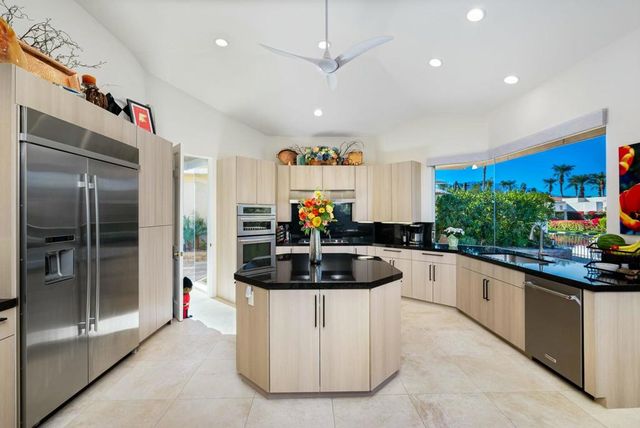 75330 14th Green Drive, Indian Wells, CA 92210