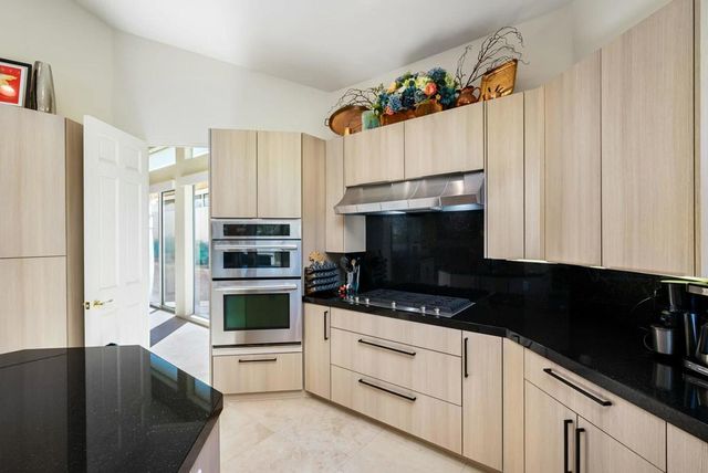 75330 14th Green Drive, Indian Wells, CA 92210
