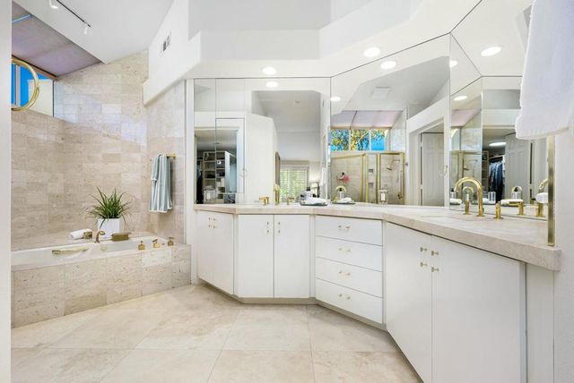 75330 14th Green Drive, Indian Wells, CA 92210