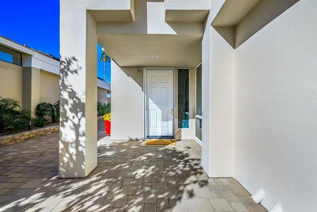75330 14th Green Drive, Indian Wells, CA 92210