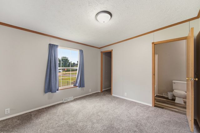 505 E Wood Street, Montezuma, IA 50171
