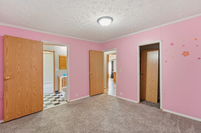 505 E Wood Street, Montezuma, IA 50171